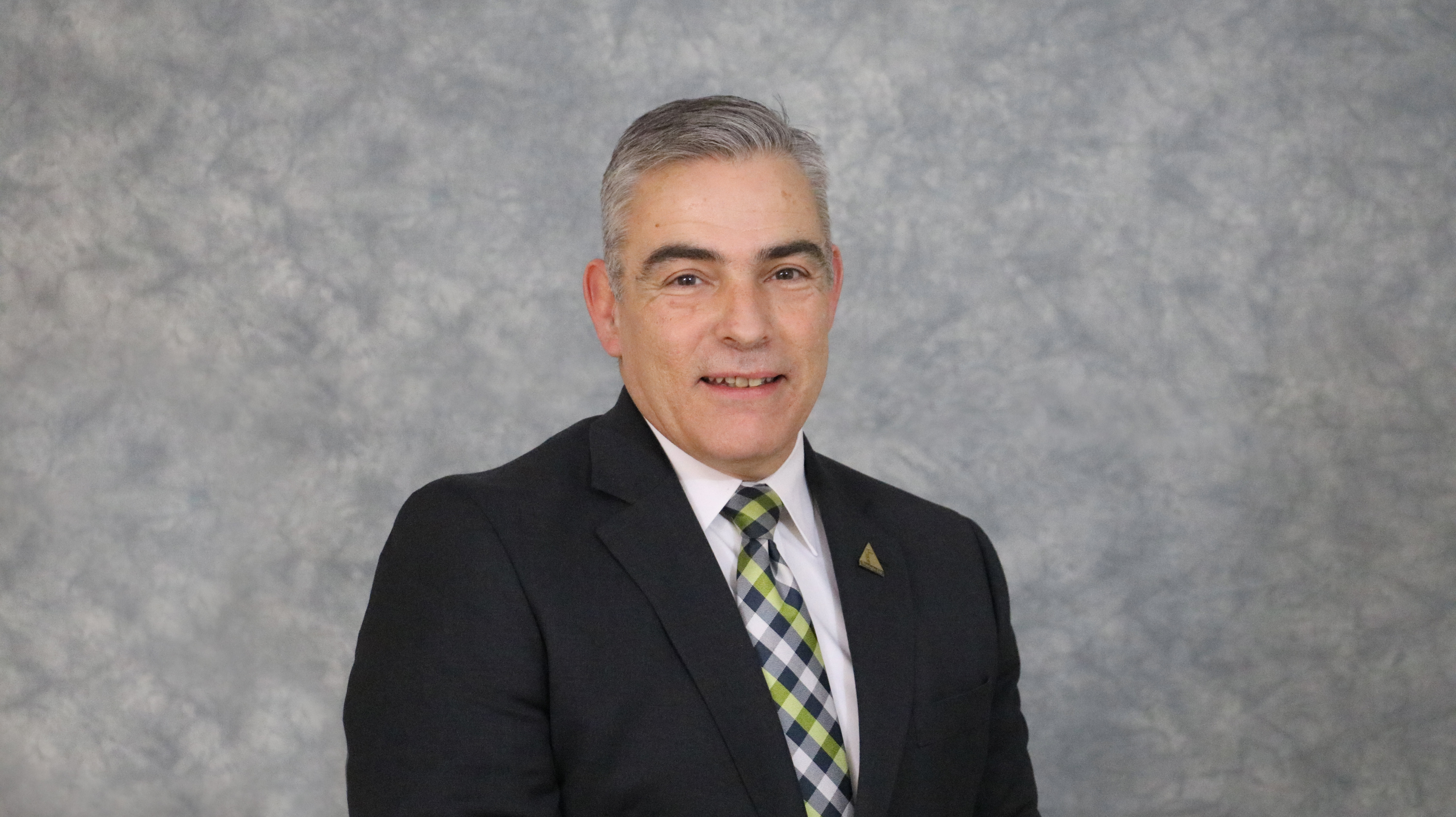 Mark Warner Set to Retire